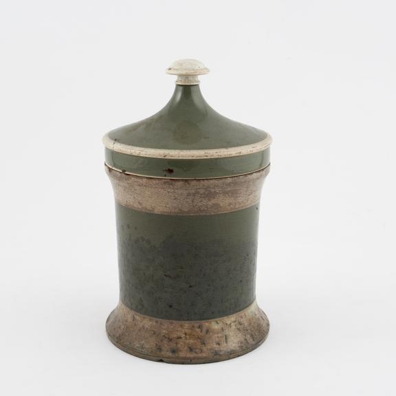 Pharmacy storage jar, English, probably by Maw, 1850-1900