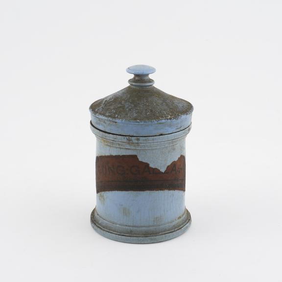 Pharmacy jar, blue porcelain, used for gall wasp resin, English