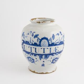 English delftware drug jar