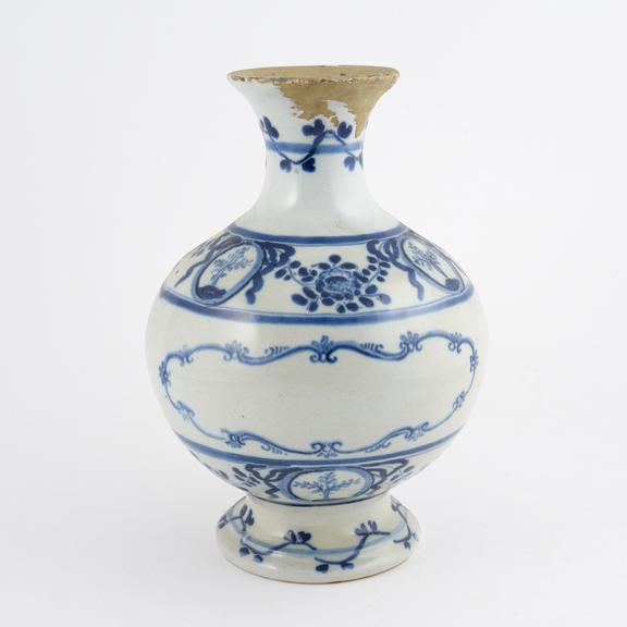 Blue and white pharmacy jar, North Italy, 1701-1850