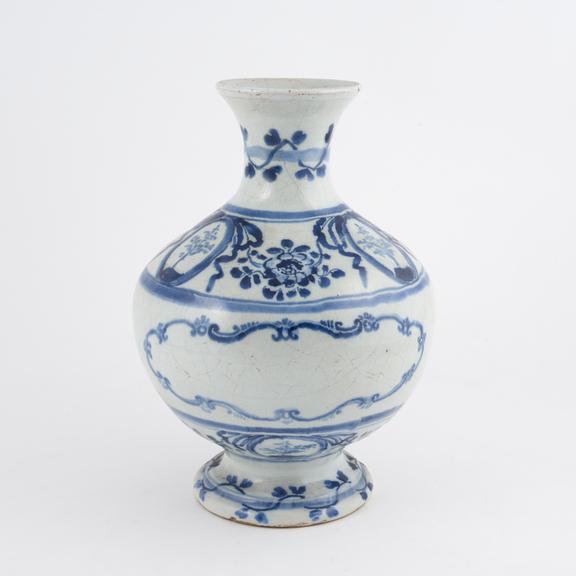 Blue and white pharmacy jar, North Italy, 1701-1850