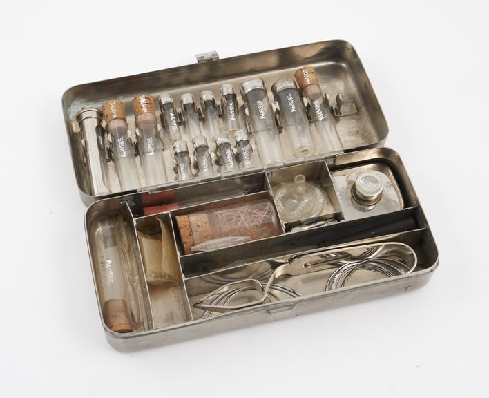 Surgical instrument set