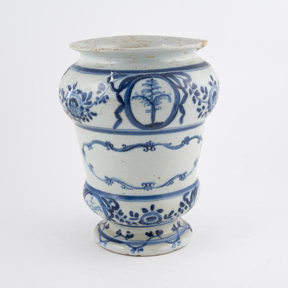 Drug jar, blue and white, North Italian, 1730 to 1830