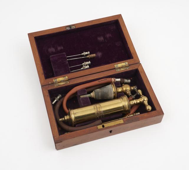 Aspirator and accessories