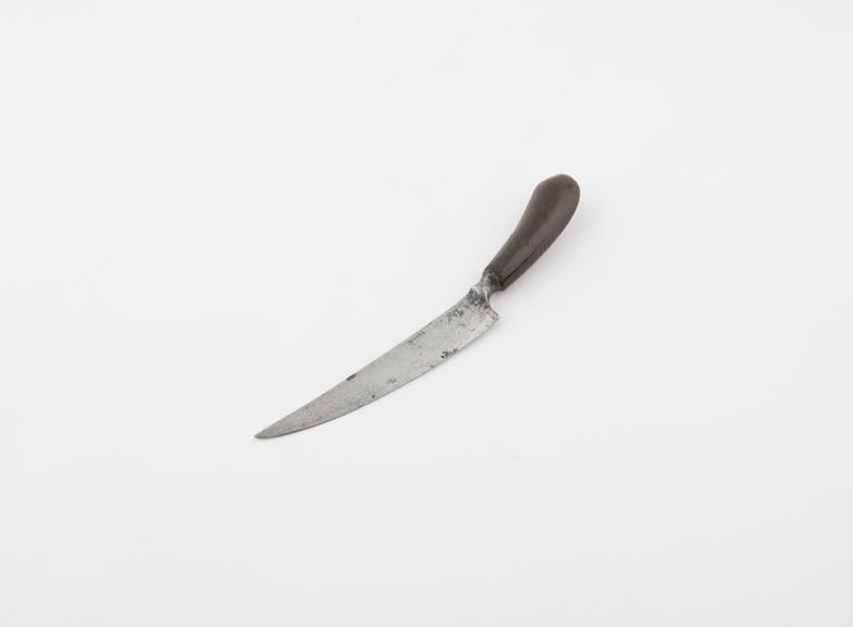 Circumcision knife with slightly curved tapered blade and small