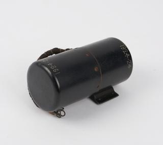 Component or accessory associated with German two-valve low-frequency amplifier from the First World War, 1914-1918