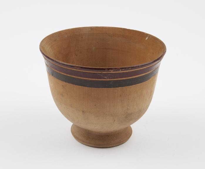 Barber's soap bowl, wooden, circular with small base