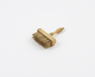 Miniature floor brush with screw on spindle handle