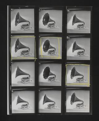 Contact Sheet: Antique Gramophones