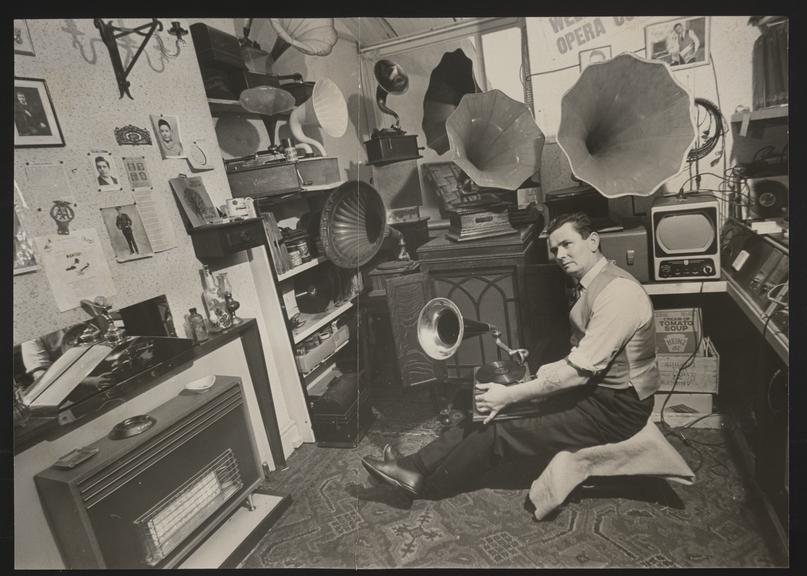 Daily Herald photograph showing Brian Aherne with his