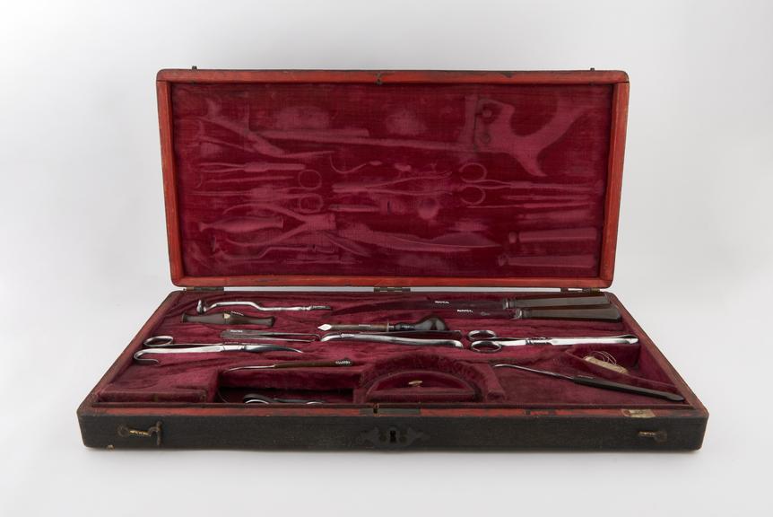 Surgical instrument set, cased, 18th or 19th century