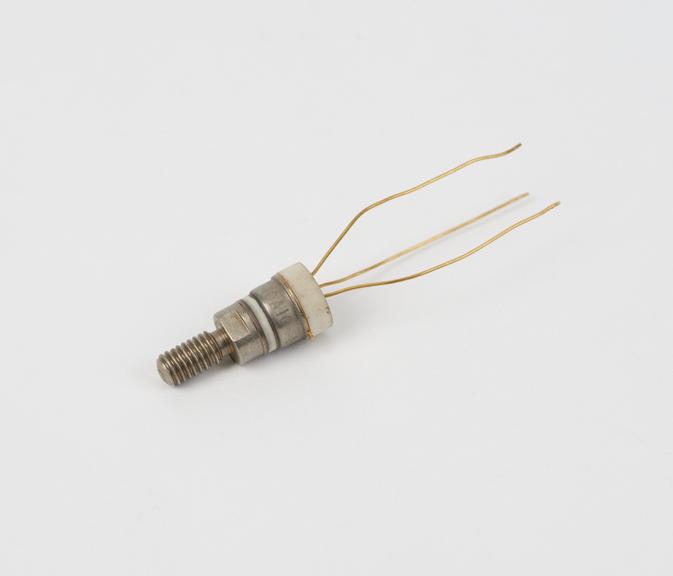 Three arm transistor, 1960-1980