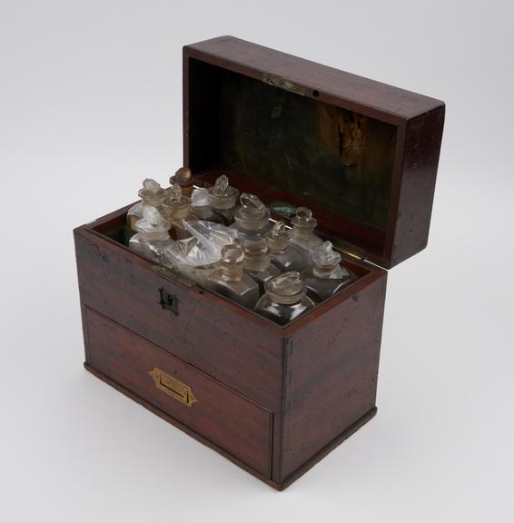 Medicine chest, mahogany