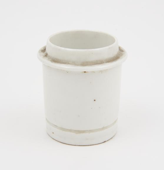 Earthenware ointment pot, probably English, 1801-1900