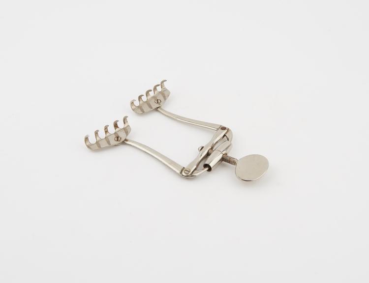 Mastoid retractor, Wagener, steel, nickel-plated