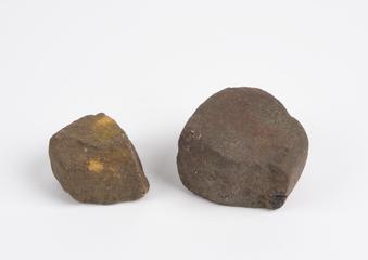 Two stones, "Itiat Uso"