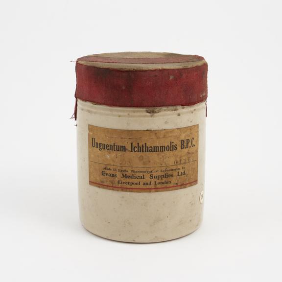 Lead-glazed stoneware storage jar for ichthammol ointment