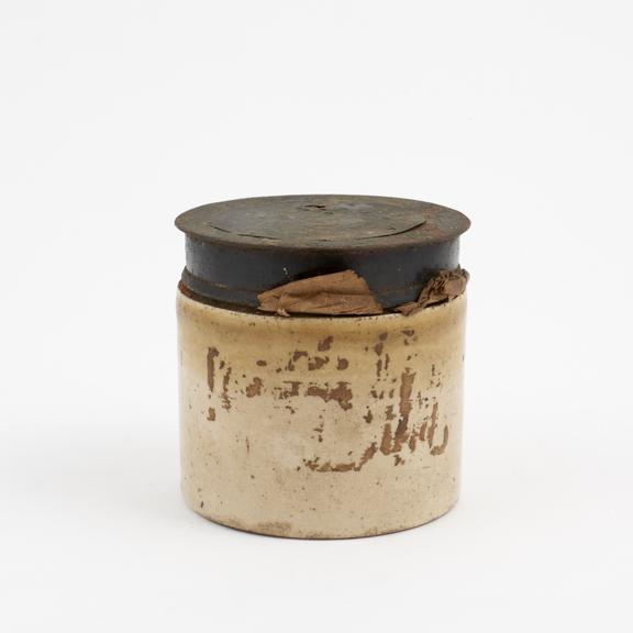 Salt glazed stoneware dispensing pot, for saffron