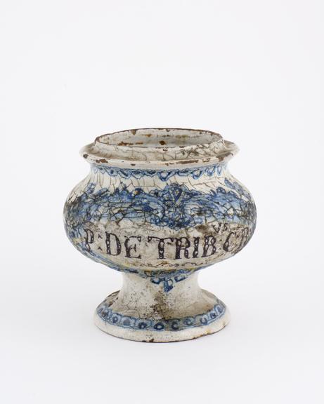 Italian ointment jar, later C18 blue and white from Liguria