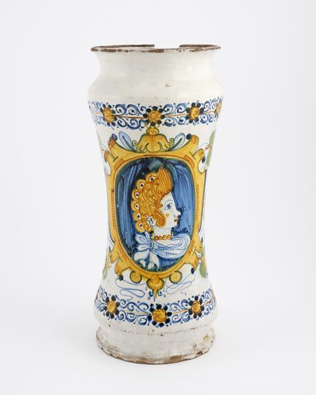 Italian albarello vase, 18th century polychrome maiolica