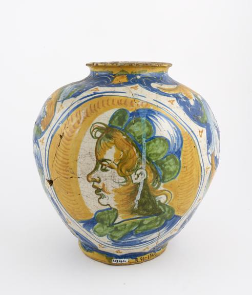 Tin glazed earthenware pharmacy storage jar, Sicilian, 1601-1700