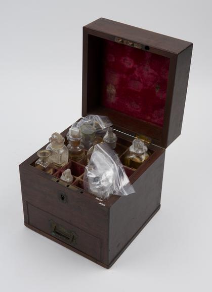 Medicine chest, mahogany