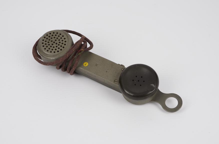 Test handset as used in telephone exchanges (1929)