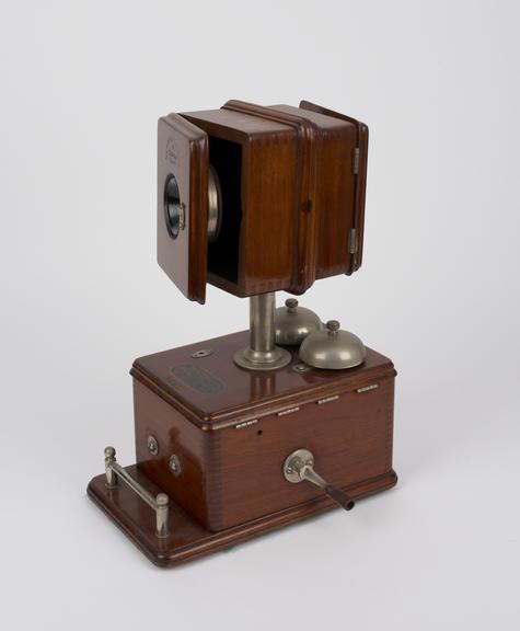 Deckert table telephone, c.1894