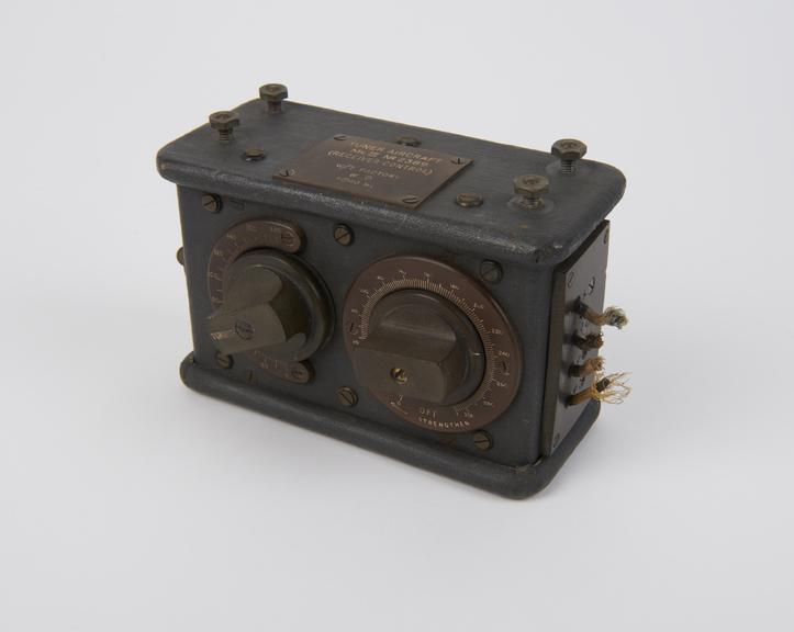 Remote tuning control unit for aircraft receiver, mark III