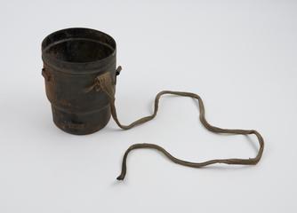Container for gas mask