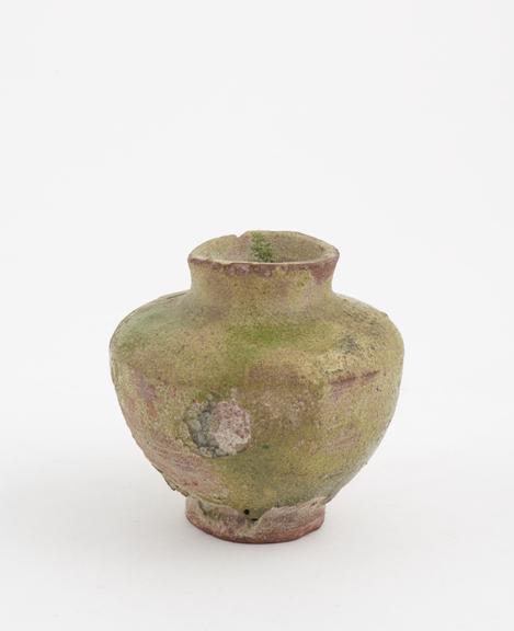 Earthenware jar, possibly a drug jar, Islamic