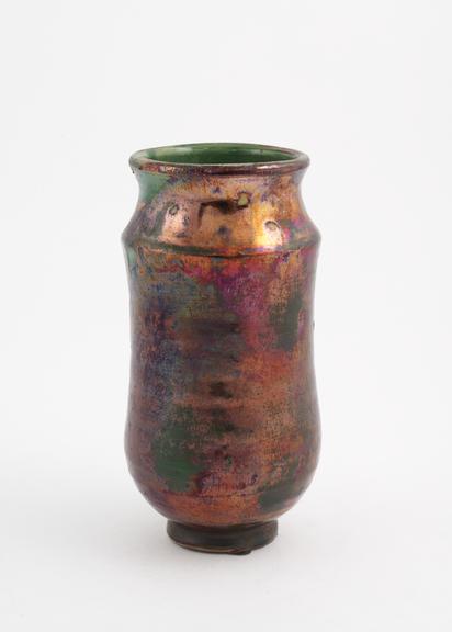 Copper lustred earthenware albarello, possibly from Valencia