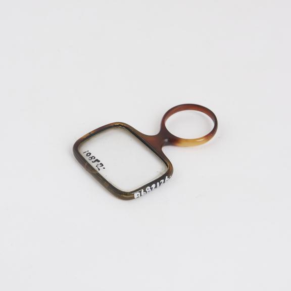 Spectacles, hand, quizzer, tortoiseshell frame repaired, French
