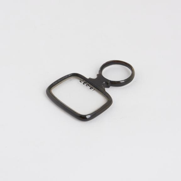 Spectacles, hand, quizzer, horn frame, English(?), 1801-1900