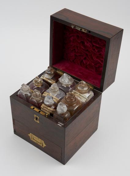 Medicine chest, veneer, with full set of twelve bottles