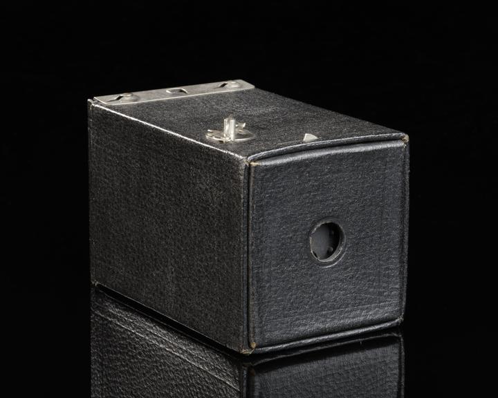 Box camera for 117 rollfilm 2 1/4 x 2 1/4 inches