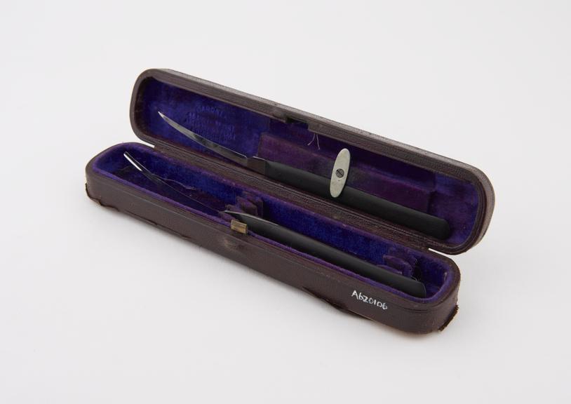 Surgical instrument set