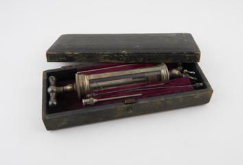 Aspirator with accessories