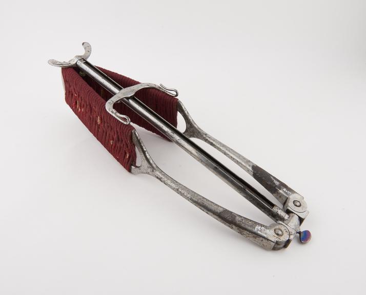 Unidentified item
