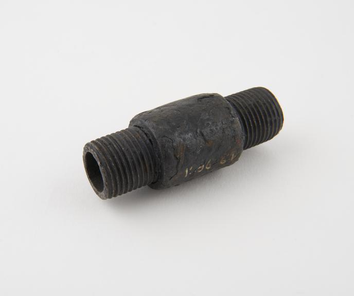 Iron straight connector, one of five specimens of water pipes