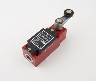‘Senator’ safety limit switch