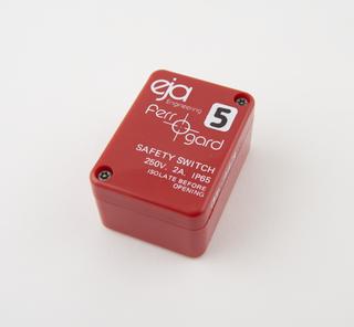 ‘Ferrogard 5’ magnetically actuated safety switch