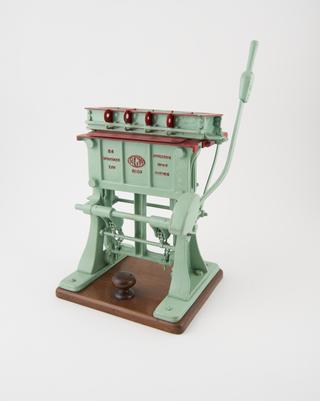 Model of Concrete Block Making machine