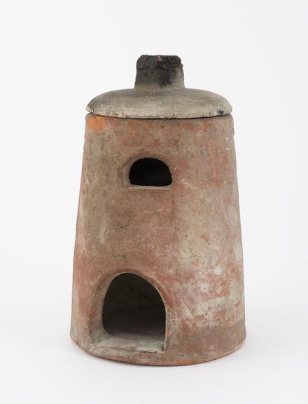 Small fire clay furnace, European, 1801-1880