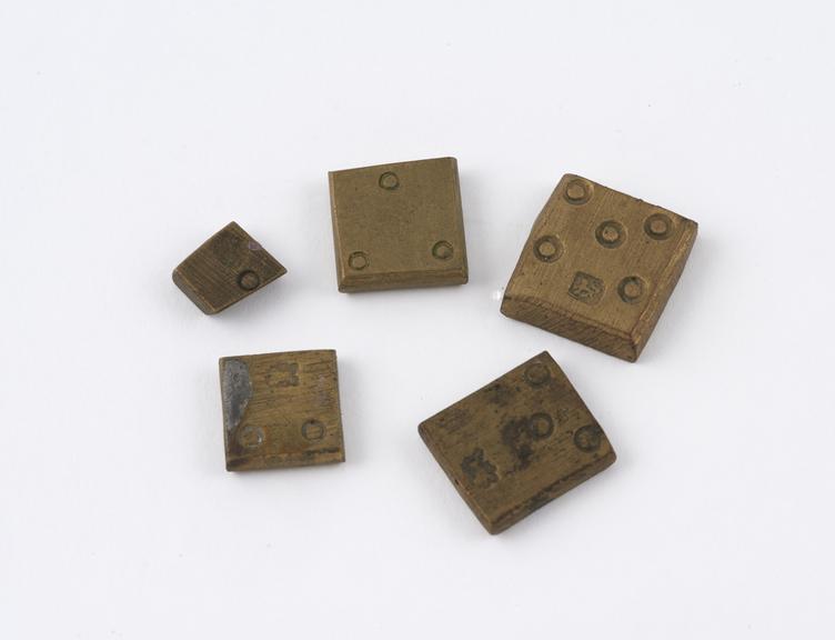 Set of 5 brass square weights - to weigh 5, 3, 2 and 1 grains