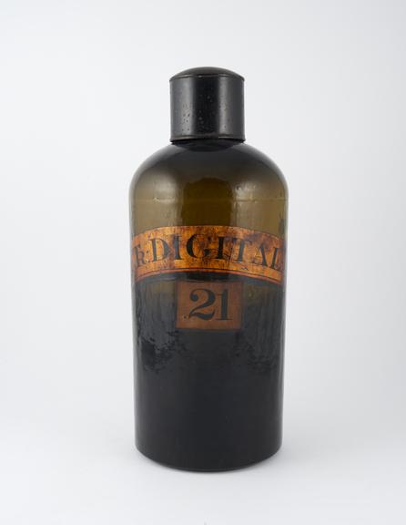 Pharmacy bottle for digitalis, English, 1st half of 19th century