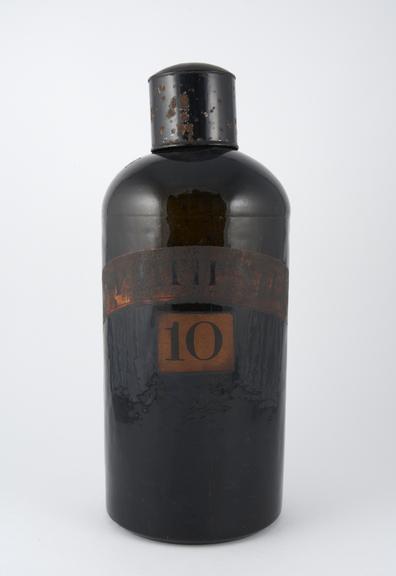 English glasls pharmacy bottle, 19th century