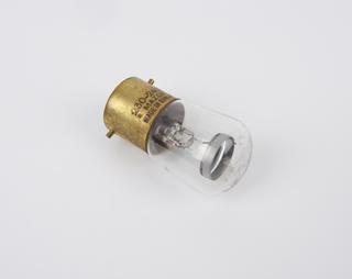 Mazda light bulb
