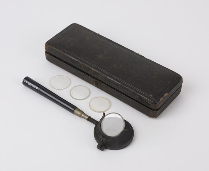 Liebreich's ophthalmoscope, with three spare lenses