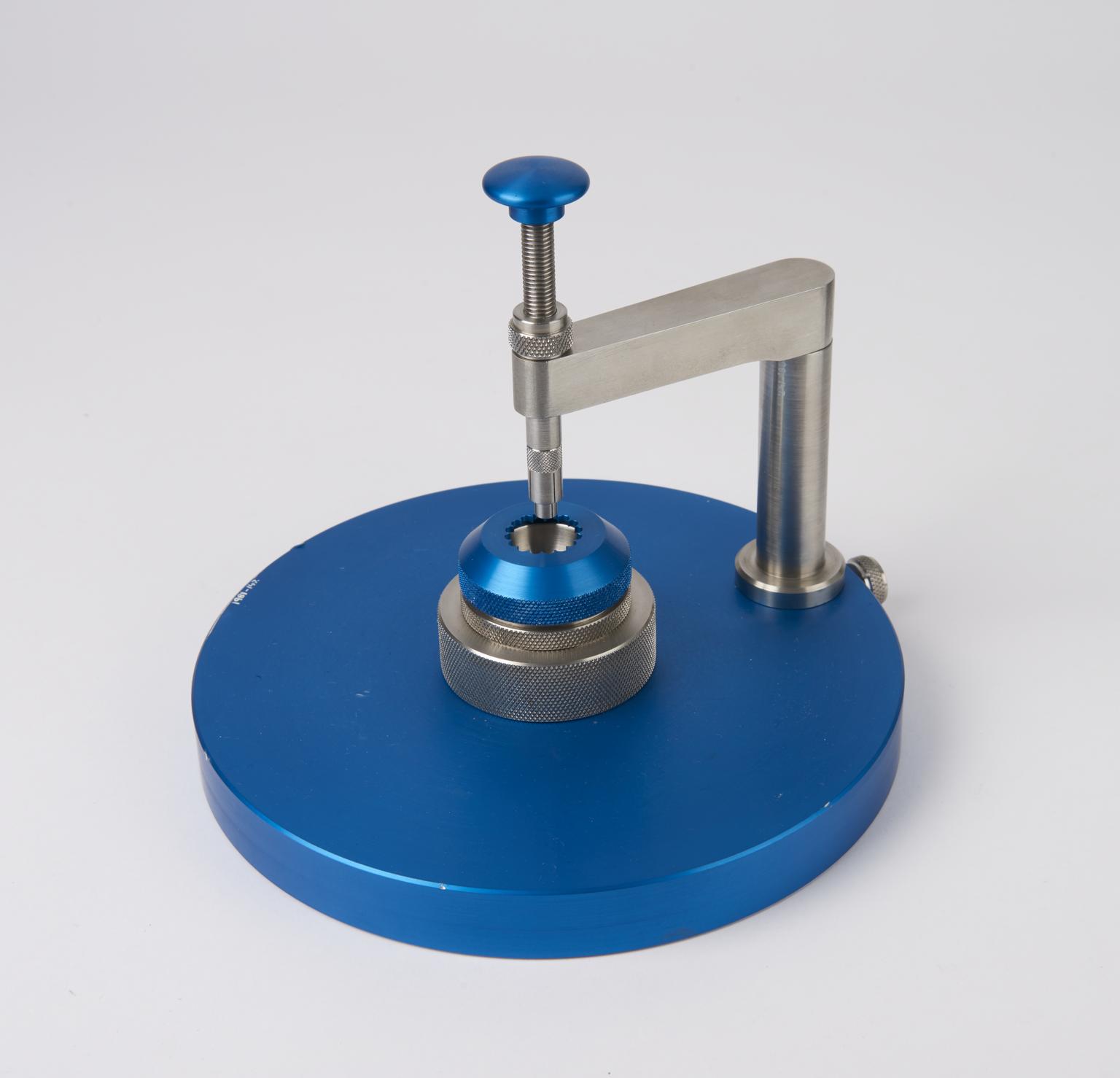Trephine holder adaptor for Micra donor eye holder (6mm)